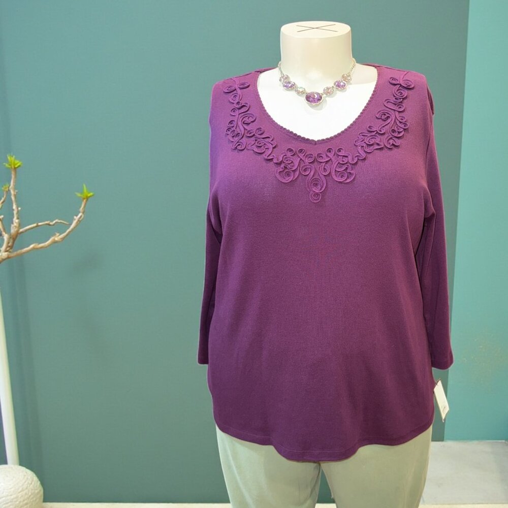 Croft & Barrow Size 2X Purple Embellished V-Neck 3/4 Sleeve Blouse *NEW*